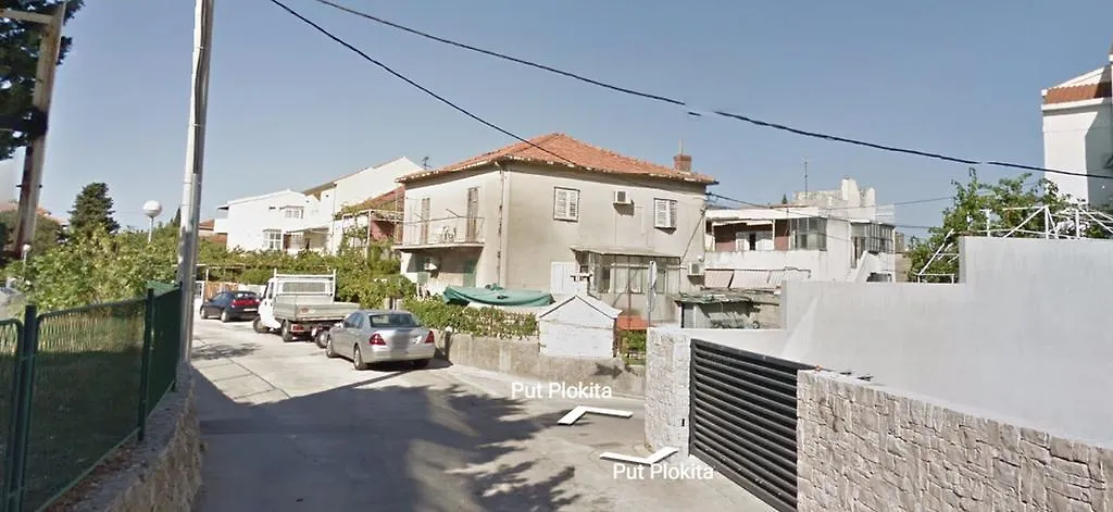 Apartments Bossa Nova Split